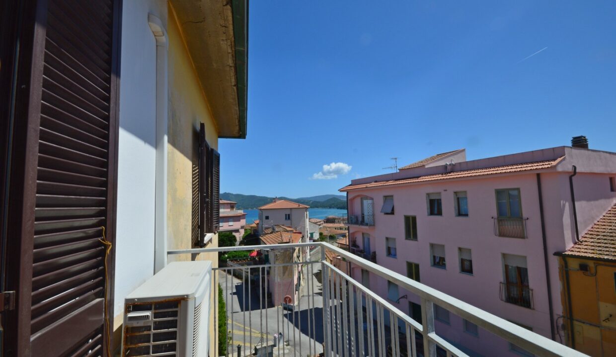 Balcone soggiorno 1