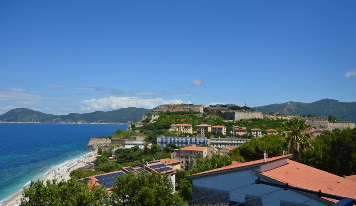 Vista balcone cucina 2